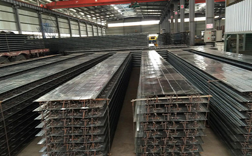 新城镇楼承板选型要点及本地化供应服务能力分析